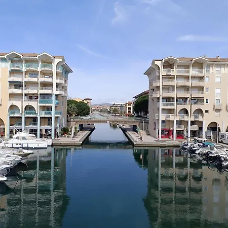 Le Chant De La Mer-2 By Interhome Appartamento Fréjus